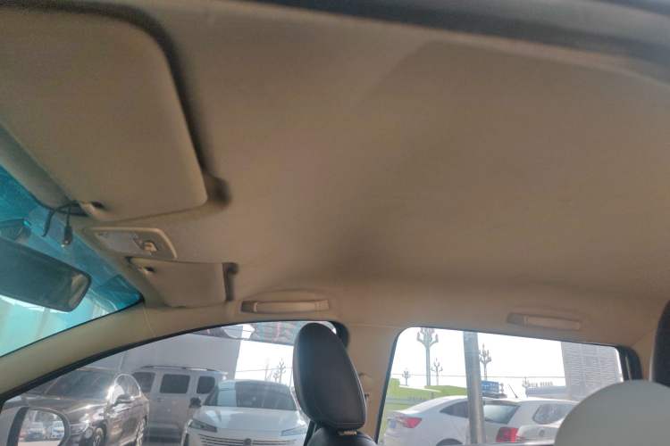 Used Baojun 310W 2017 1.5L Manual Comfort Version China VI Emission Standard
