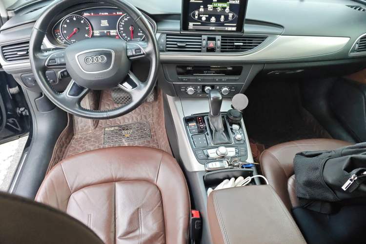 Used Audi A6L 2018 30th Anniversary Edition 35 TFSI Fashion Model
