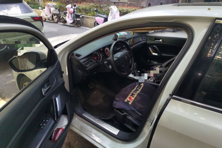 Used Peugeot 408 2015 1.2T Automatic Luxury Edition Driver Seat