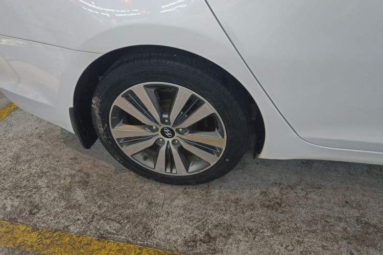 Used Hyundai Mistra 2016 1.6T Automatic Smart GLS Right Rear Wheel Hub