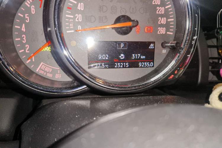 Used MINI 2019 2.0T COOPER S Artist Five-Door Edition Odometer Close Up