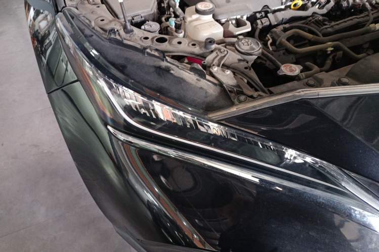 Used Toyota Harrier 2023 Dual-Engine 2.5L CVT Two-Wheel Drive Luxury Edition Right Front Headlight