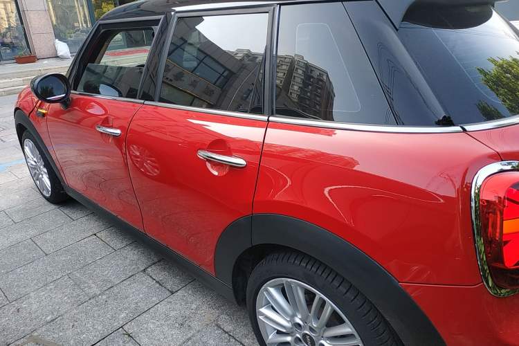 Used MINI MINI 2022 1.5T COOPER Classic Edition Five-Door Version