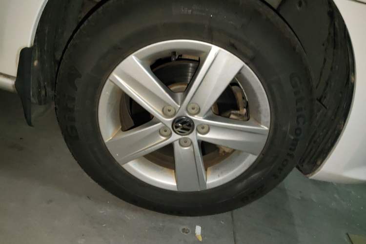 Used Volkswagen Bora 2014 1.6L Manual Fashion Edition
