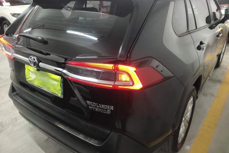 Used Toyota Wildlander 2020 2.0L CVT Two-Wheel Drive Leading Edition
