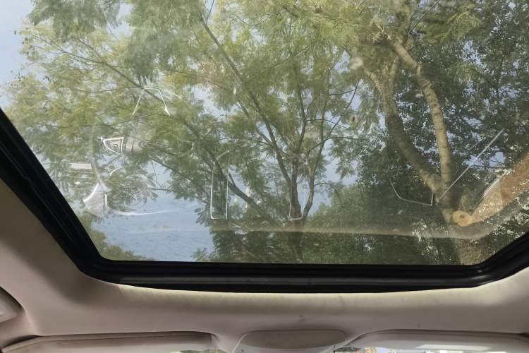 Used Ford Edge 2016 EcoBoost 245 Two-Wheel-Drive Titanium 7-Seater