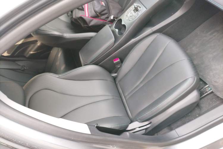 Used BYD Seal 05 DM-i 2025 DM-i Intelligent Drive 120KM Flagship Model Right Front Seat