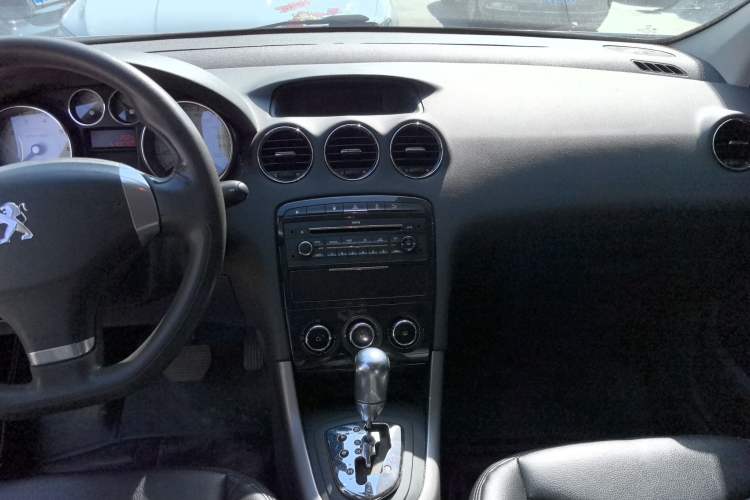 Used Peugeot 408 2013 2.0L Automatic Comfort Edition
