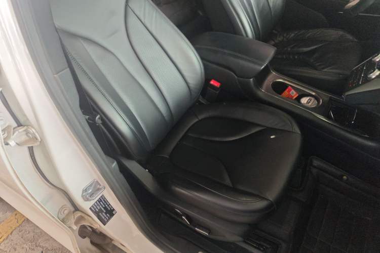 Used Lincoln MKC 2017 2.0T Two-Wheel Drive Deluxe Edition