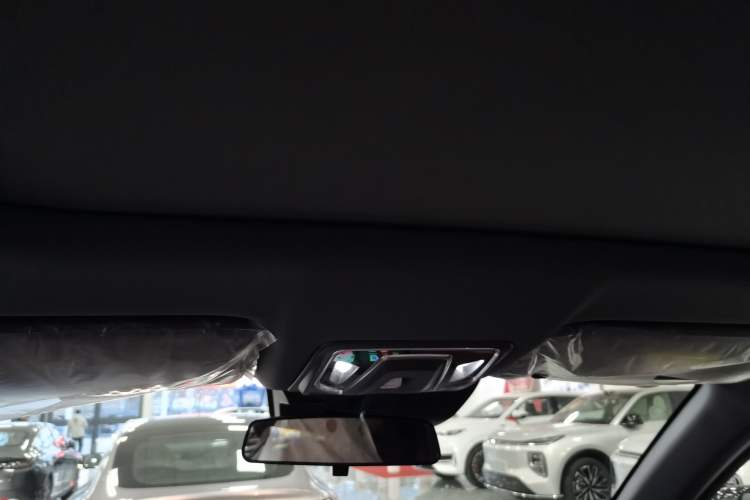 Used Changan UNI-Z New Energy 2025 Model, Smart New Blue Whale 125km Battleship+ Version