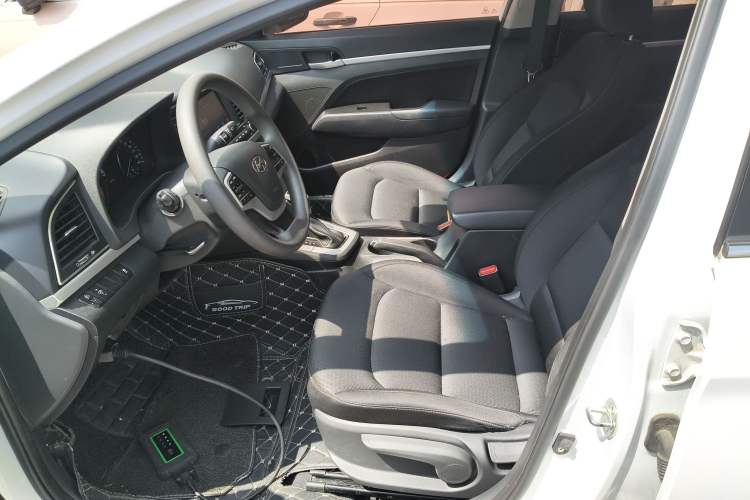 Used Hyundai Elantra (6th Generation / Lingdong) 2016 1.6L Automatic ZhiXuan – Elite Version