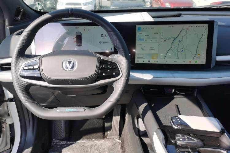 Used CHANGAN UNI-T 2023 2nd Generation 1.5T Luxury Version Center Console