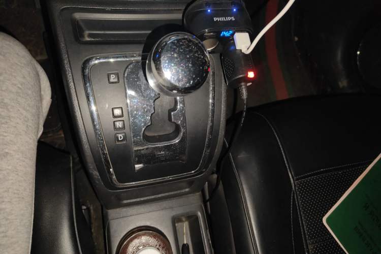 Used Jeep Compass 2013 2.4L four-wheel-drive sport version
