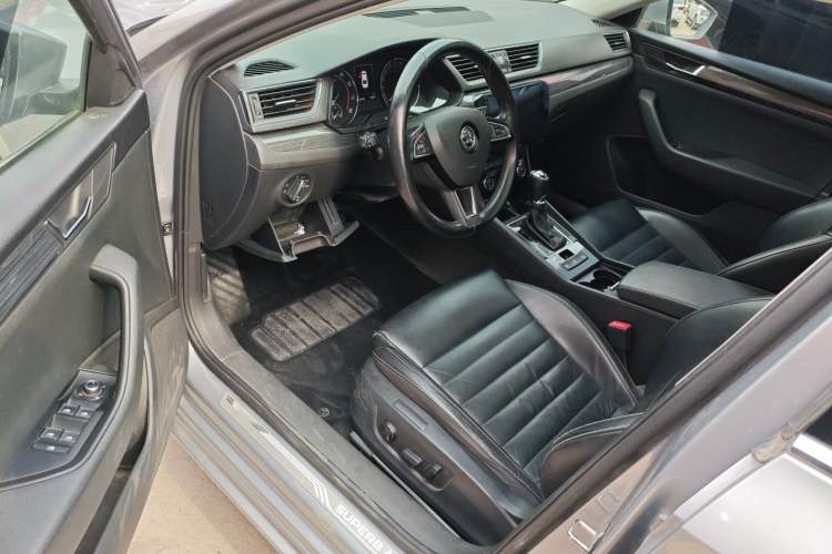 Used Skoda Superb 2016 TSI330 DSG Smart Drive Edition