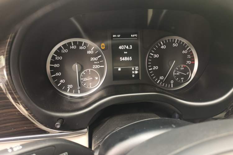 Used Mercedes-Benz Vito 2016 2.0T Elite Edition Instrument Cluster