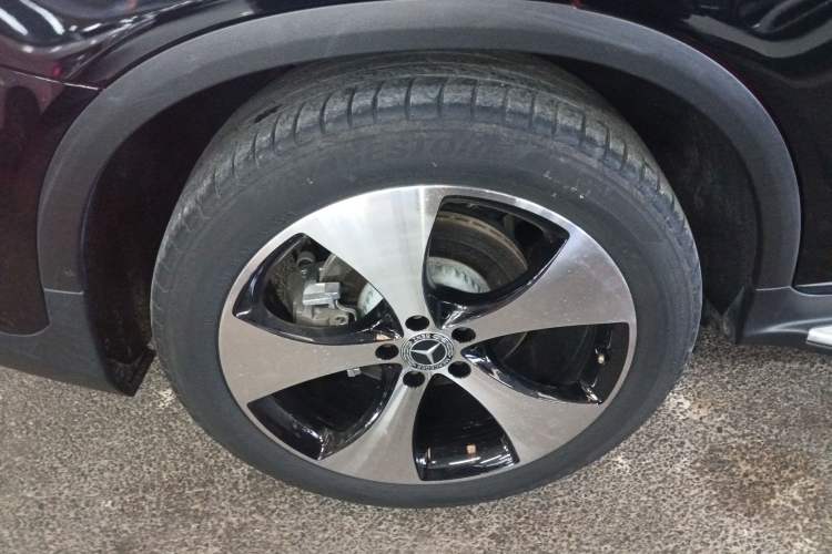 Used Mercedes-Benz GLC 2018 Refreshed GLC 300 4MATIC Dynamic Edition
