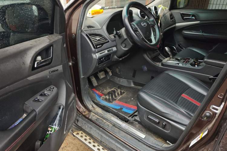 Used BYD S7 2015 2.0T Automatic Prestige Model