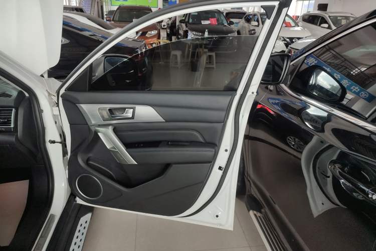 Used Haval H2 2017 Red-Label 1.5T Automatic Two-Wheel Drive Luxury Model