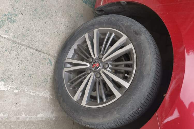 Used Roewe i5 2019 1.5L Automatic 4G Connected Langhao Edition
