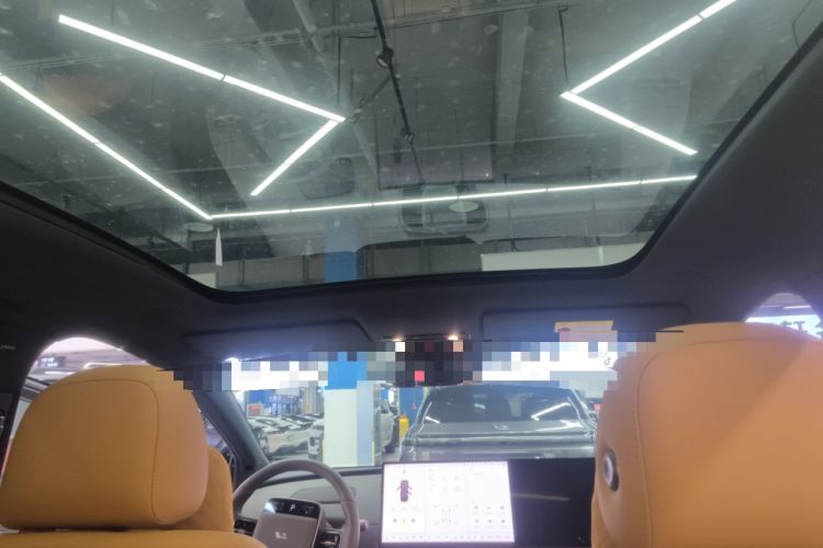 Used Li Auto i6 2025 Model Two-Wheel-Drive Standard Type
