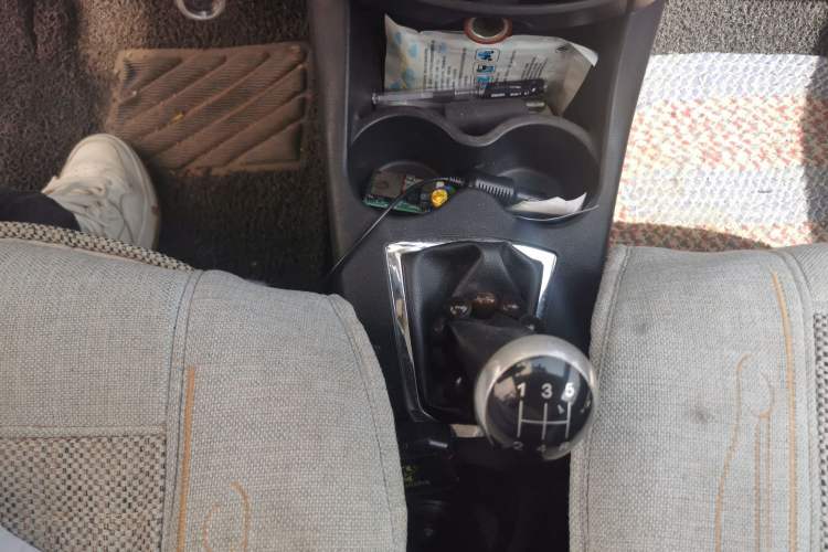 Used Geely Auto GX2 2012 1.3L Manual Comfort Edition Gear Lever