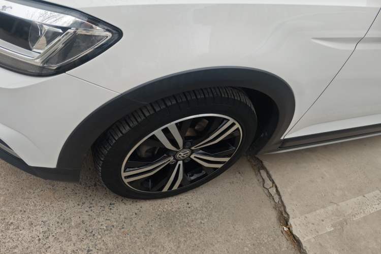 Used Volkswagen Touran 2021 Volkswagen Touran L 280TSI DSG Boundary Edition 7-Seater
