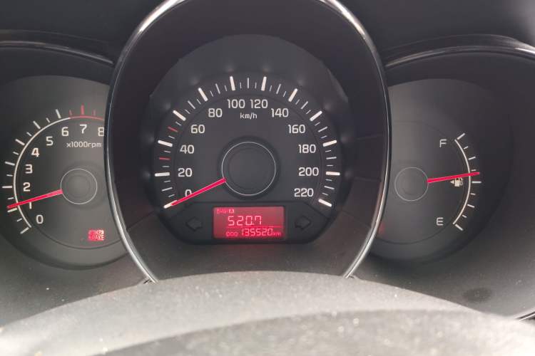 Used Kia K2 2012 Sedan 1.4L MT GLS Commemorative Edition