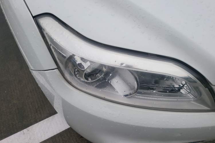 Used Lifan Auto X60 2015 1.8L CVT Luxury Model China V Standard Right Front Headlight