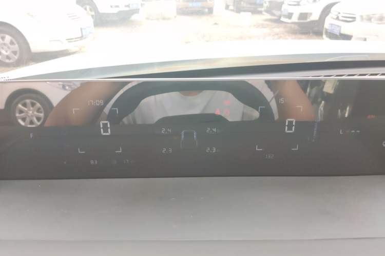 Used CHANGAN Eado PHEV 2025 Smart New Blue Whale 145KM High-Energy Edition Instrument Cluster