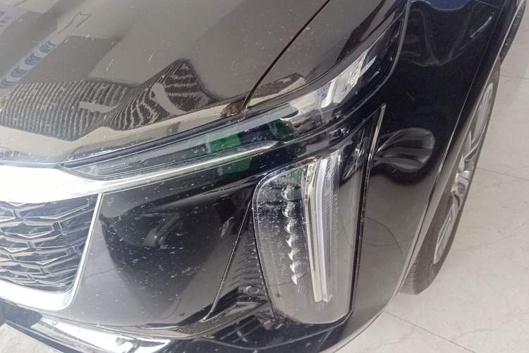 Used Cadillac XT5 2025 Model 2.0T Metropolitan Edition
