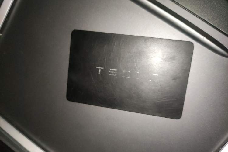 Used Tesla Model Y 2021 Standard Range Rear-Wheel Drive Version Vehicle Key