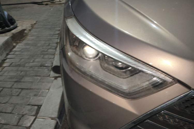 Used JAC Group Refine S3 2014 1.5L Manual Luxury Model Right Front Headlight