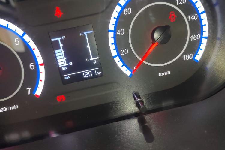 Used Chana Ruixing M80 2021 1.6L Comfort Version 2-Seater Single-Steaming Air-Conditioned China VI Standard Flat Roof with Lift-Up Rear Door DAM16KR
