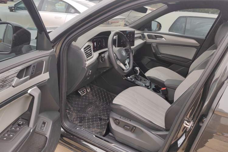 Used Volkswagen Tayron 2024 380TSI All-Wheel Drive R-Line Pro Smart Edition