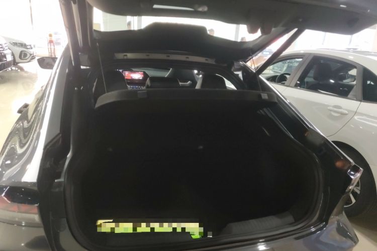 Used Changan UNI-V iDD 2024 Blue Whale Smart Electric iDD 136km Luxury Model
