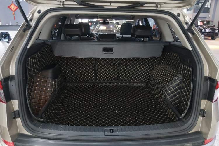 Used Skoda Kodiaq 2018 Facelifted TSI330 5-Seater Two-Wheel-Drive Luxury Enjoyment Edition
