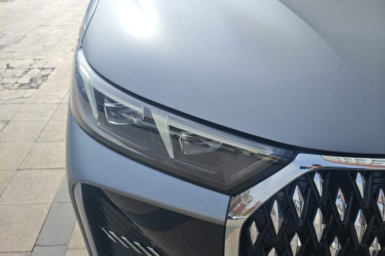 Used Chery Tiggo 8 2026 Model, 5th Generation Tiger Model, Kunpeng 1.6T Automatic Prestige Version Right Front Headlight