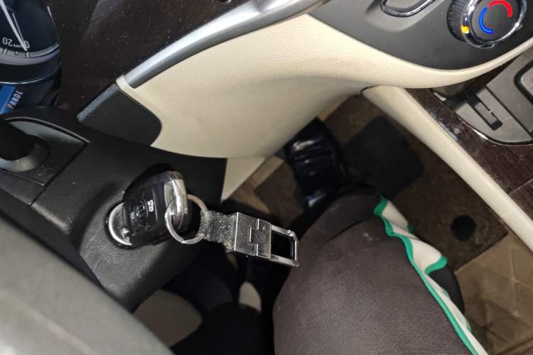 Used Buick Verano 2018 Sedan 15S Automatic Leading Model Vehicle Key