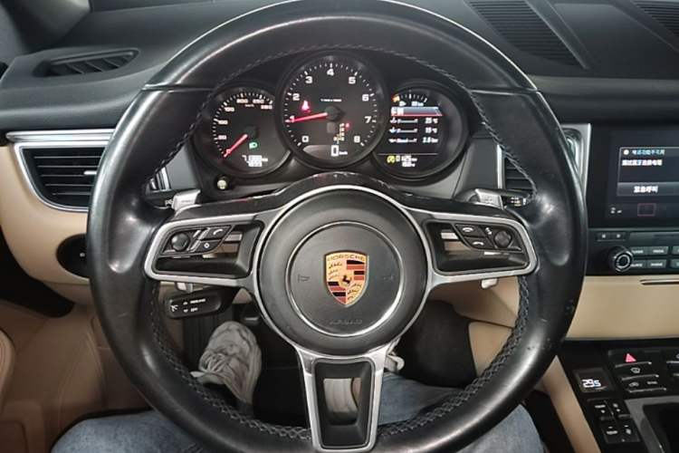 Used Porsche Macan 2017 Macan 2.0T
