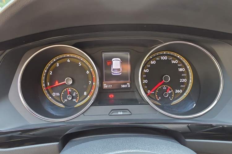 Used Volkswagen Tiguan L 2019 Revised 330TSI Automatic Two-Wheel Drive Smart & Luxury Edition China VI Standard
