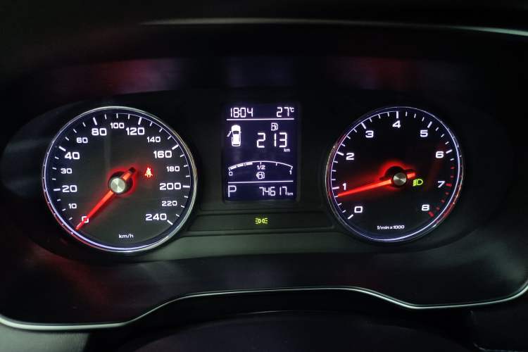 Used Roewe RX5 2022 330TGI Automatic National Style Edition
