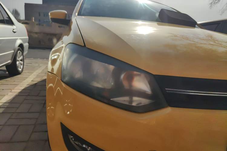 Used Volkswagen Polo 2011 1.6L Manual ZhiShang Edition