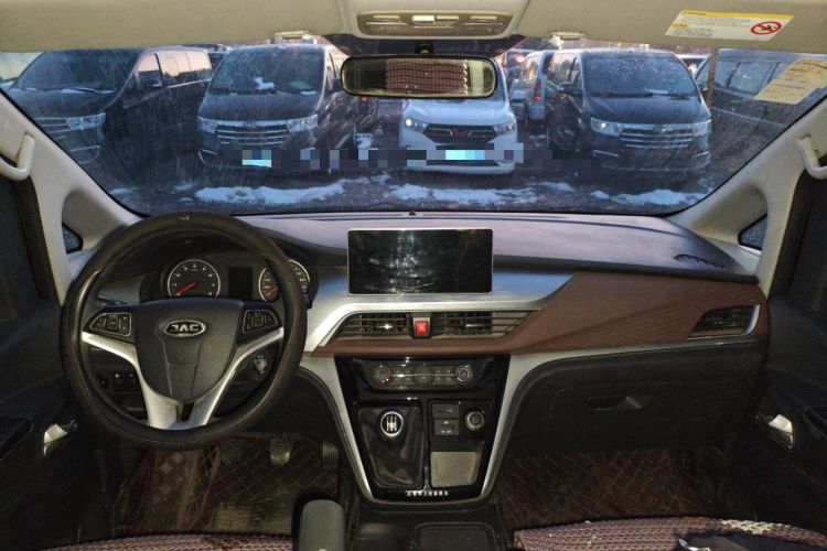 Used JAC Refine M3 2023 PLUS 1.8L 9-Seater Smart Connectivity Version