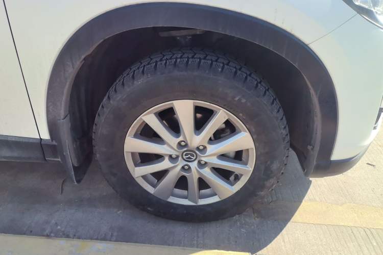 Used Mazda CX-5 2015 2.0L Manual Two-Wheel Drive Comfort Version Right Front Wheel Hub