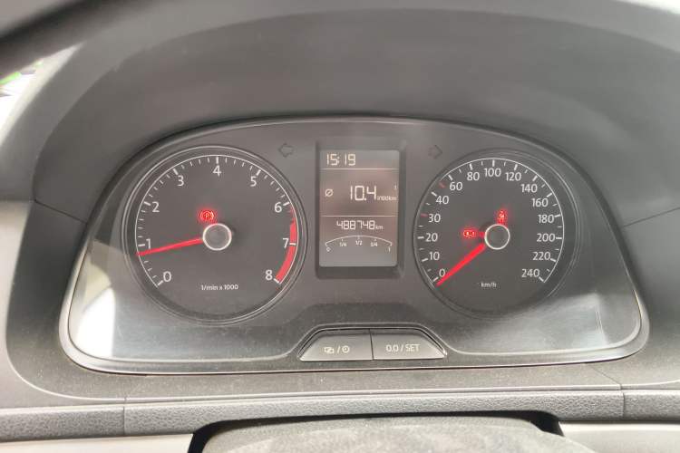 Used Volkswagen Lavida 2013 Revised Classic 1.6L Manual Fashion Edition