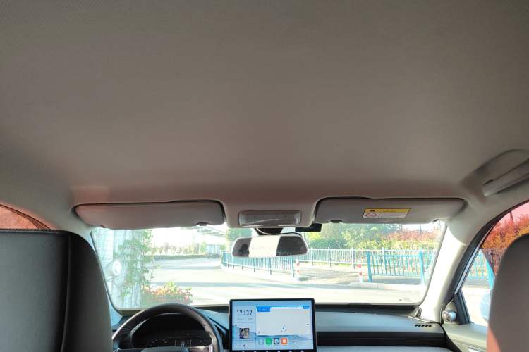 Used Wuling Alvez 2022 1.5L CVT Comfort Edition Headliner