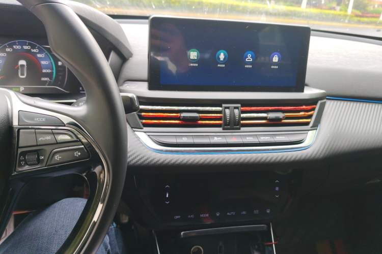 Used Dongfeng Aeolus Yixuan 2020 230T Automatic Advanced Edition Audio And AC Panel