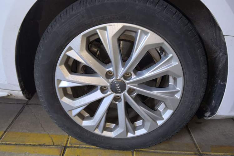 Used Audi A4L 2017 40 TFSI Ambition Edition