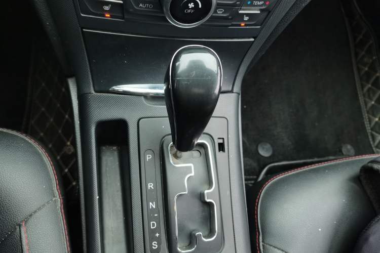 Used Bestune B70 2014 2.0L automatic luxury version
