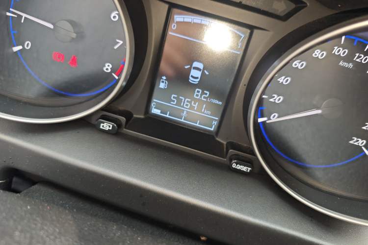 Used FORTHING Joyear X5 2015 1.6L Manual Luxury Model
